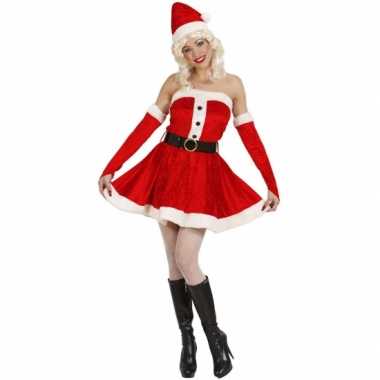 Fluwelen damesjurk voor de kerst